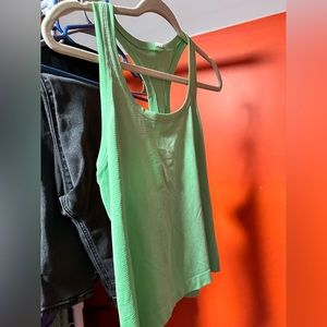 Swiftly Tech Racerback Tank Top 2.0 *Race Length. Size 8 Lululemon